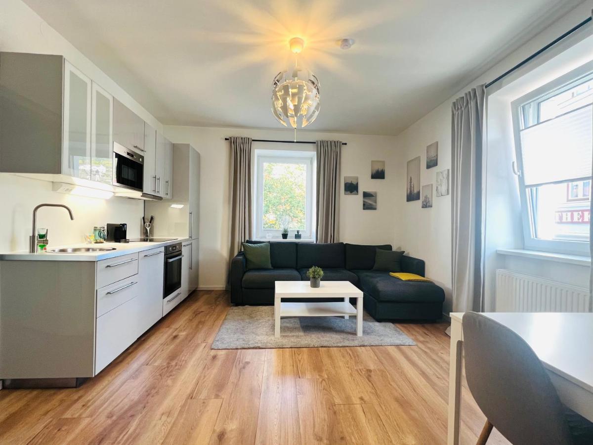 White Inn - Kuschelige Ferienwohnung Mürzzuschlag Zewnętrze zdjęcie