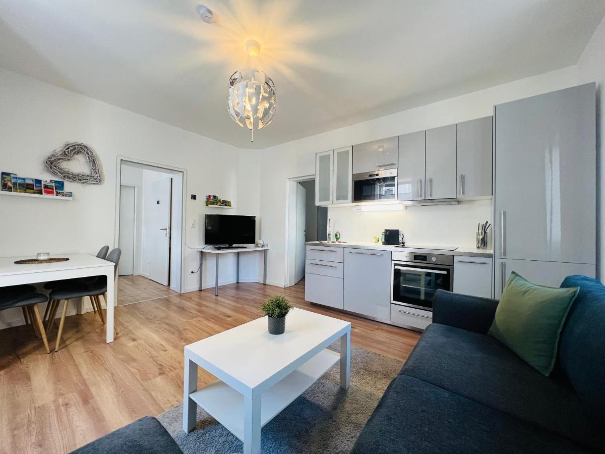 White Inn - Kuschelige Ferienwohnung Mürzzuschlag Zewnętrze zdjęcie